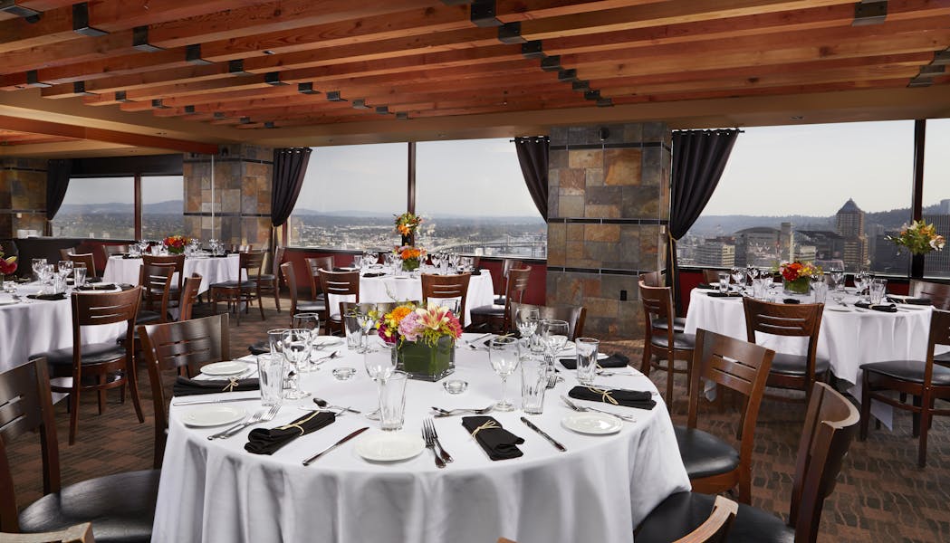 hours-location-portland-city-grill-in-portland-or